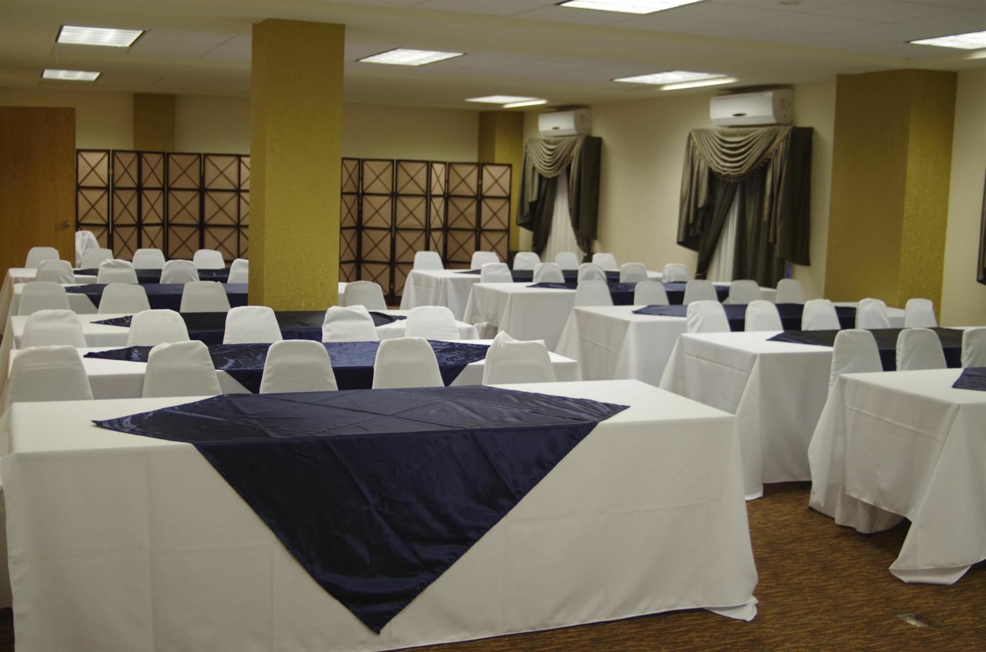 Best Western Plus Piedras Negras Zewnętrze zdjęcie